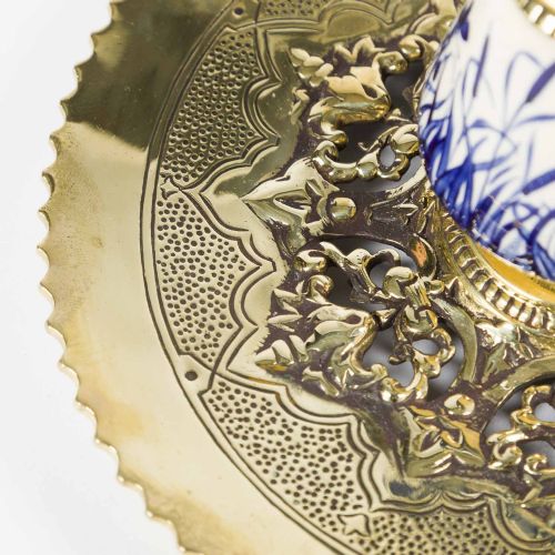 BLUE WHITE CERAMIC INKWELL ON BRASS STAND - ADDITIONAL PHOTO 3