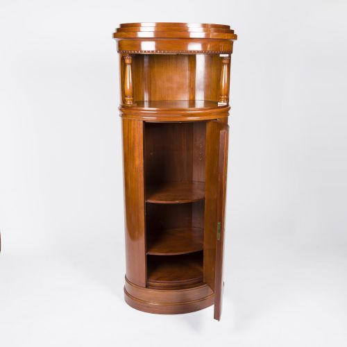 PAIR OF MAHOGANY OVAL CABINETS - ADDITIONAL PHOTO 2