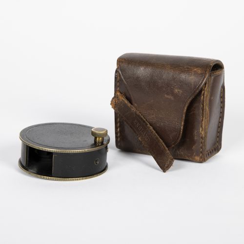 APOMECOMETER IN LEATHER CASE