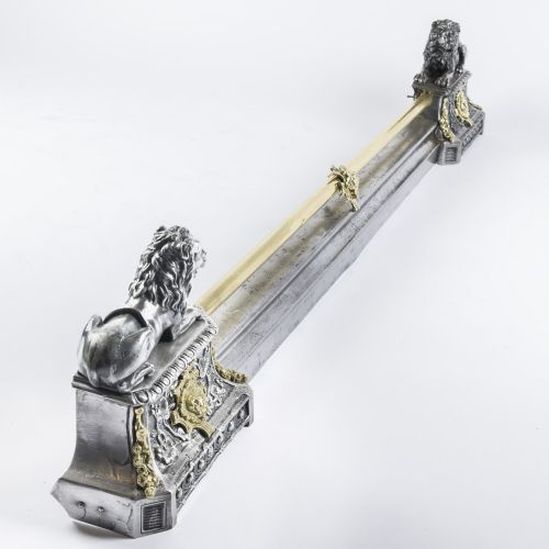 STEEL BRASS FIRE PLACE FENDER WITH LIONS - ADDITIONAL PHOTO 2