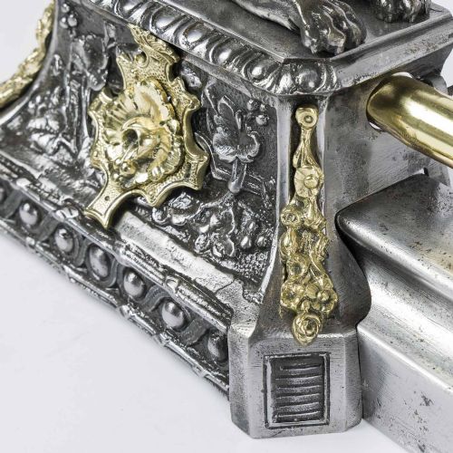 STEEL BRASS FIRE PLACE FENDER WITH LIONS - ADDITIONAL PHOTO 11