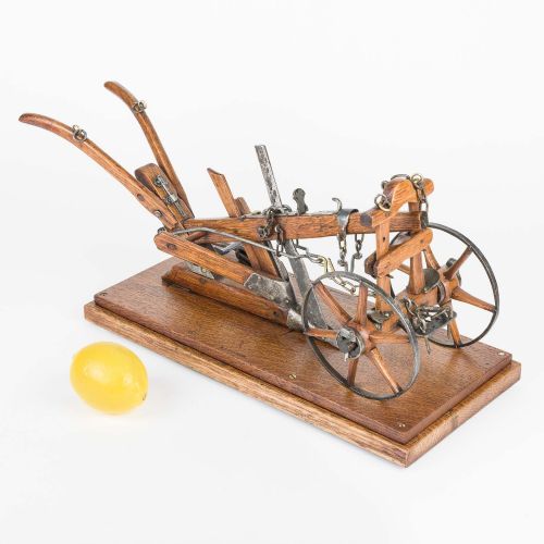 MODEL OF A SINGLE FARROW PLOUGH - ADDITIONAL PHOTO 9