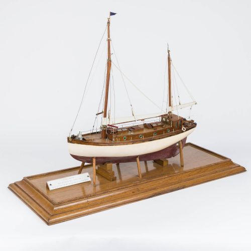 MODEL OF A SAILING KETCH - ADDITIONAL PHOTO 3