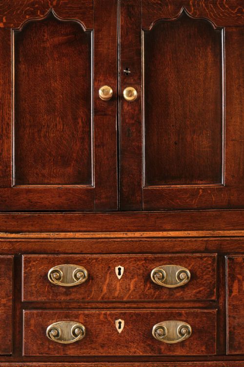 RICHLY PATINATED OAK CARDIGANSHIRE PRESS CUPBOARD - ADDITIONAL PHOTO 1