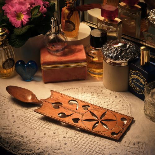 WELSH SYCAMORE LOVESPOON - ADDITIONAL PHOTO 1