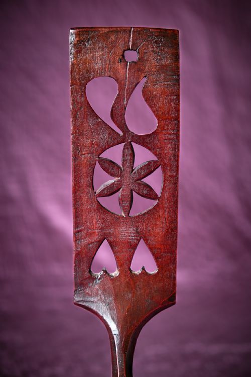 INITIALLED WELSH FRUITWOOD LOVESPOON - ADDITIONAL PHOTO 5
