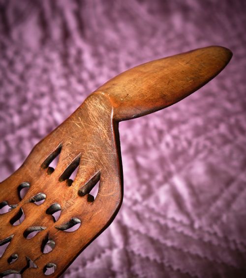 RICHLY PATINATED WELSH FRUITWOOD LOVESPOON - ADDITIONAL PHOTO 6