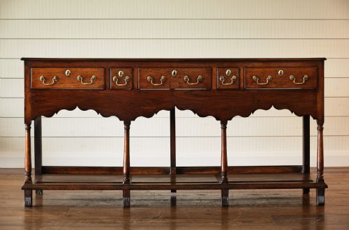 late 18th century glamorganshire oak dresser - CATEGORY: ANTIQUE SIDEBOARDS - DATED 1800