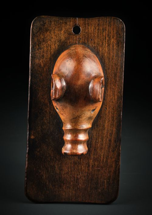 novelty treen pigs head letter holder - CATEGORY: ANTIQUE MISCELLANEOUS - DATED 1860