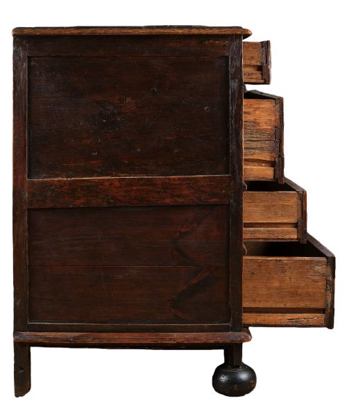 17TH CENTURY OAK CHEST OF DRAWERS - ADDITIONAL PHOTO 2