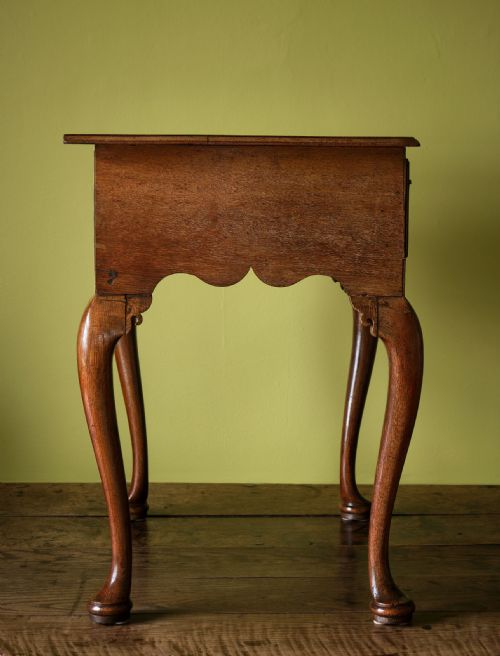 MID 18TH CENTURY OAK LOWBOY - ADDITIONAL PHOTO 2
