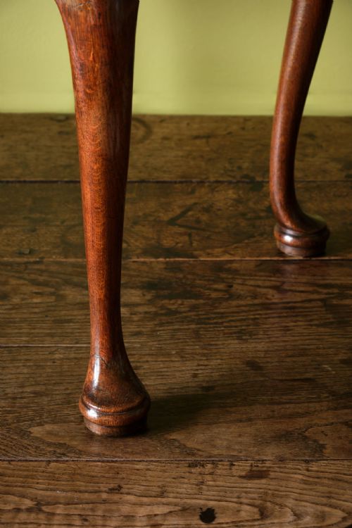 MID 18TH CENTURY OAK LOWBOY - ADDITIONAL PHOTO 4