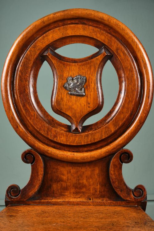 PAIR OF VICTORIAN OAK CRESTED HALL CHAIRS - ADDITIONAL PHOTO 5