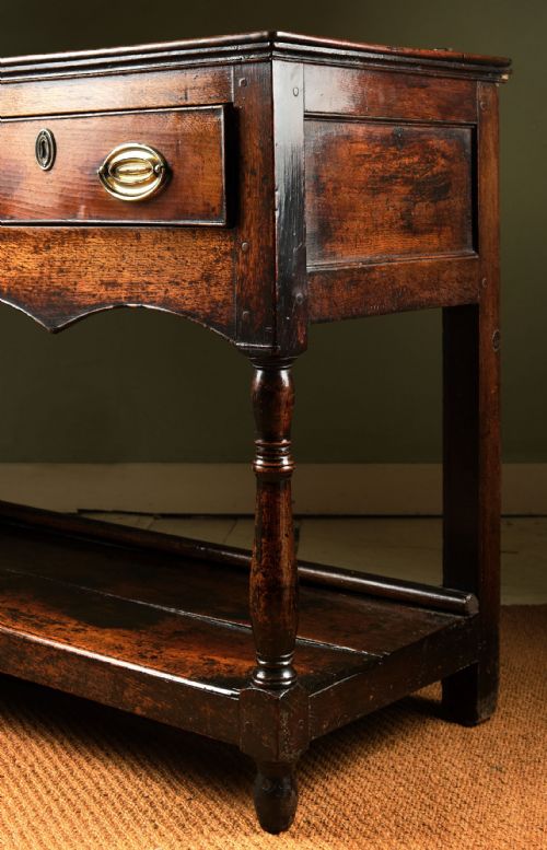 SUPERBLY PATINATED WELSH OAK LOW DRESSER OR SERVER - ADDITIONAL PHOTO 8