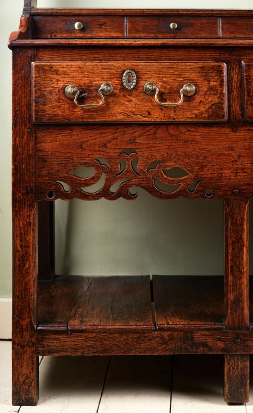 GEORGIAN WELSH OAK POTBOARD DRESSER - ADDITIONAL PHOTO 4