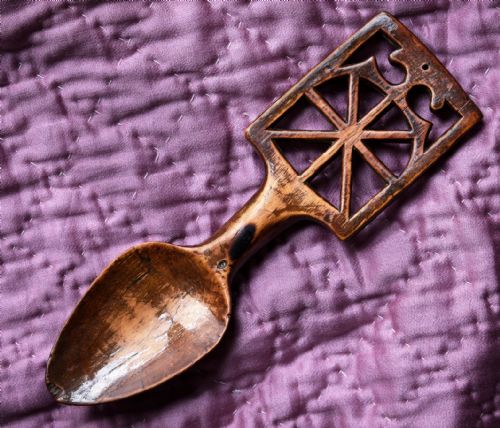 welsh sycamore love spoon - CATEGORY: ANTIQUE MISCELLANEOUS - DATED 1850