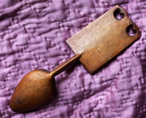 SMALL WELSH SYCAMORE LOVE SPOON - ADDITIONAL PHOTO 3