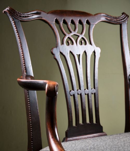 GEORGIAN MAHOGANY ELBOW CHAIR - ADDITIONAL PHOTO 3