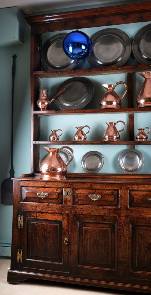 SUPERBLY PATINATED OAK CUPBOARD DRESSER WITH FRUITWOOD RACK - ADDITIONAL PHOTO 3