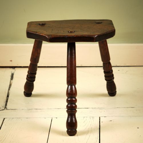 PATINATED MILKING STOOL - ADDITIONAL PHOTO 1