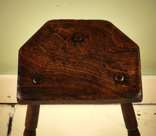 PATINATED MILKING STOOL - ADDITIONAL PHOTO 3