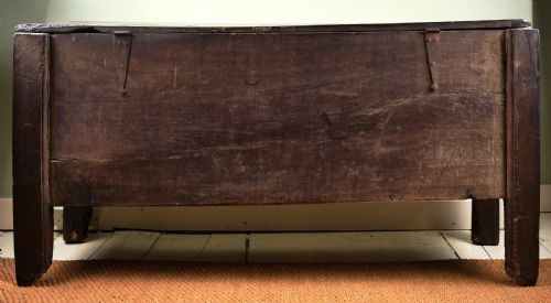 17TH CENTURY WELSH OAK COFFER - ADDITIONAL PHOTO 2