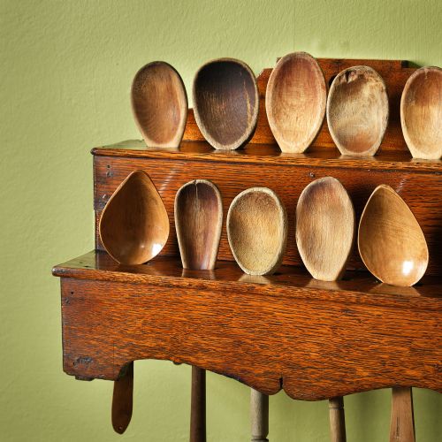 WELSH OAK SPOON RACK ASSORTED SPOONS - ADDITIONAL PHOTO 1