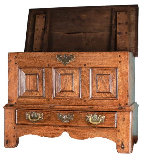 GEORGIAN OAK PANELLED COFFOR BACH - ADDITIONAL PHOTO 3