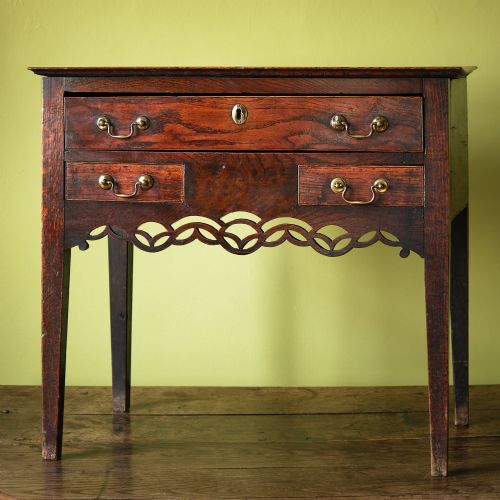 welsh oak side table with pierced frieze - CATEGORY: ANTIQUE TABLES - DATED 1800