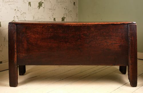 17th century welsh oak coffer - CATEGORY: ANTIQUE CHESTS - DATED 17TH CENTURY