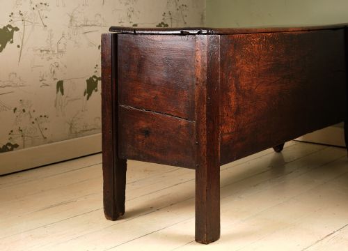 17TH CENTURY WELSH OAK COFFER - ADDITIONAL PHOTO 5