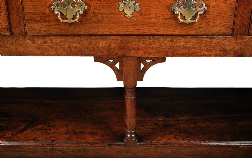 GEORGIAN OAK WELSH LOW DRESSER - ADDITIONAL PHOTO 2