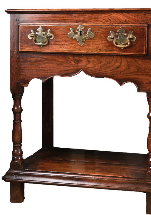 ELEGANT WELSH OAK LOW DRESSER - ADDITIONAL PHOTO 1