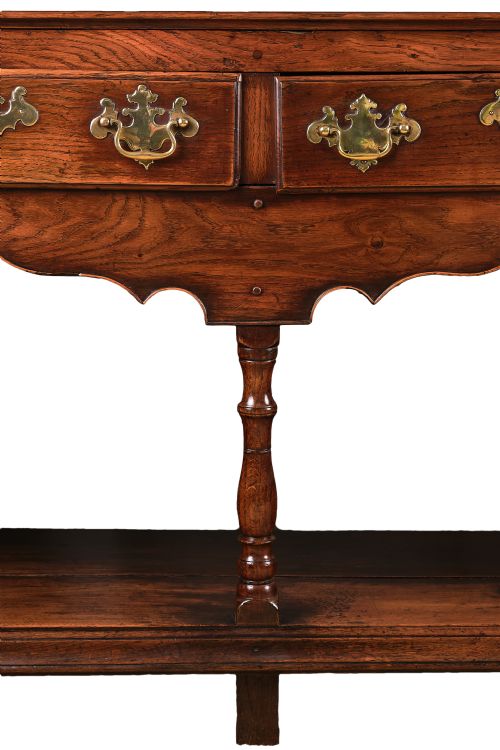 ELEGANT WELSH OAK LOW DRESSER - ADDITIONAL PHOTO 2