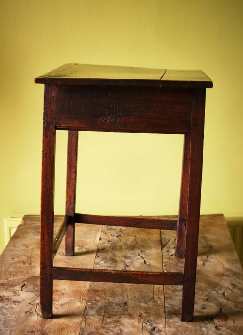 CHARACTERFUL WELSH SIDE TABLE - ADDITIONAL PHOTO 2