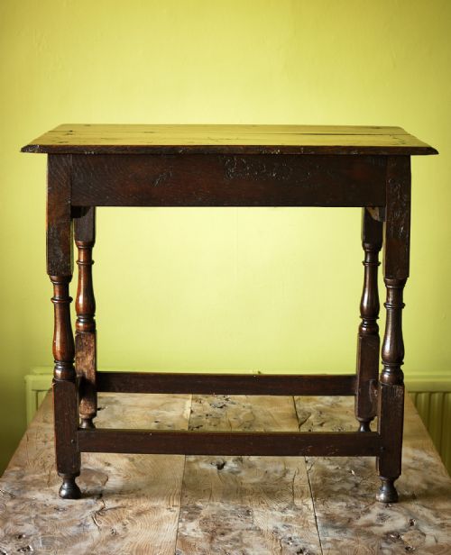 18TH CENTURY OAK TURNED LEG SIDE TABLE - ADDITIONAL PHOTO 2