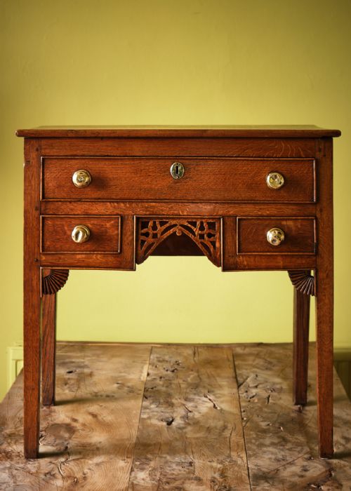 WELSH THREE DRAWER OAK LOWBOY OR SIDE TABLE - ADDITIONAL PHOTO 1