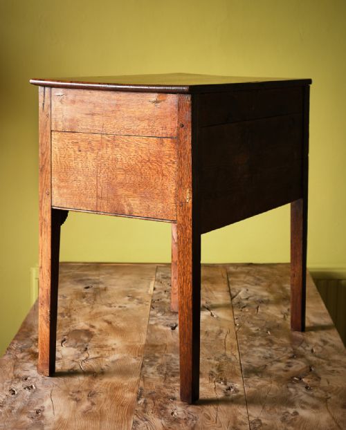 WELSH THREE DRAWER OAK LOWBOY OR SIDE TABLE - ADDITIONAL PHOTO 4