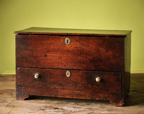 superbly patinated welsh oak coffor bach - CATEGORY: ANTIQUE CHESTS - DATED 1800