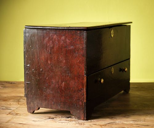 SUPERBLY PATINATED WELSH OAK COFFOR BACH - ADDITIONAL PHOTO 5