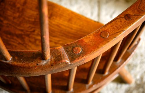 SUBSTANTIAL GEORGIAN COMB BACK STICK CHAIR WITH EXTENSIVE PAINT - ADDITIONAL PHOTO 19