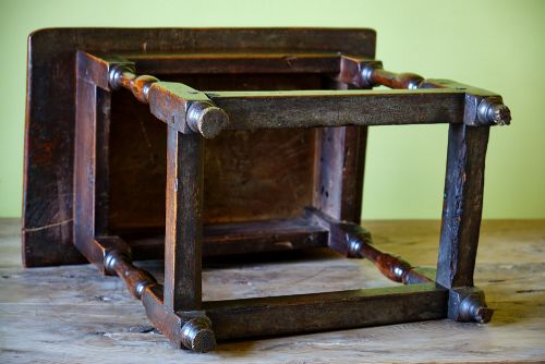 SMALL EARLY GEORGIAN OAK AND ELM OCCASIONAL TABLE - ADDITIONAL PHOTO 7