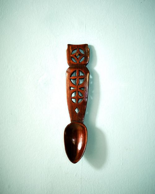 WELSH FRUITWOOD LOVE SPOON - ADDITIONAL PHOTO 1
