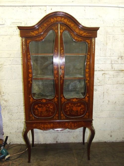 A Mahogany & Satinwood Marquetry Cabinet