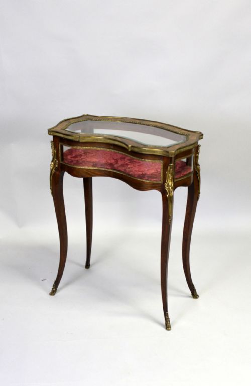A Petite Sized Kingwood & Ormolu Kidney Shaped Bijouterie Table