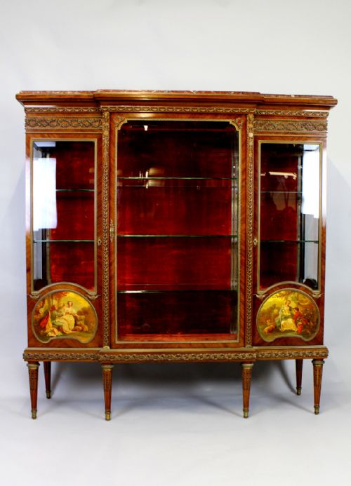 A Fine & Exceptional Quality French Vernis Martin Cabinet/vitrine Attributed to Francois Linke
