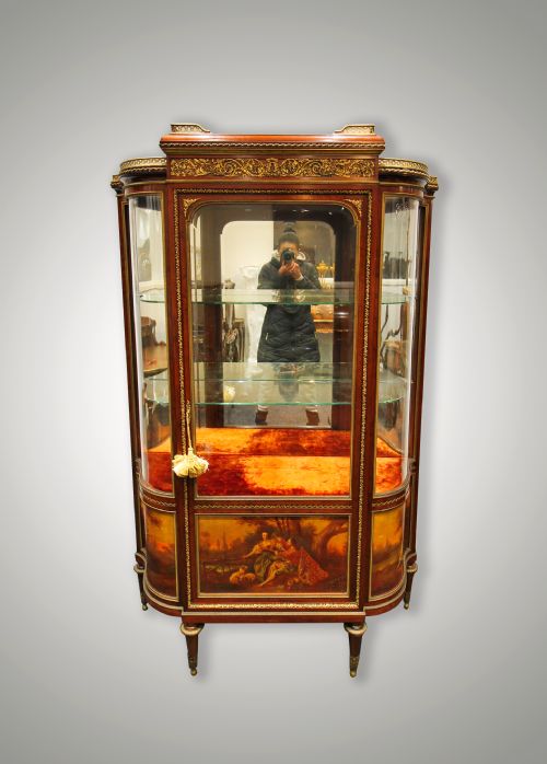 A Stunning Quality Vernis Martin Vitrine by Francois Linke