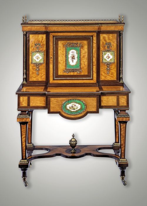 Stunning Quality 19th Century Satinwood Bonheur Du Jour with Porcelain Plaques