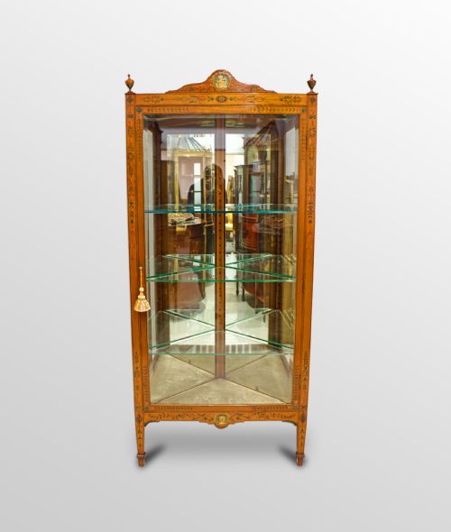 Satinwood Painted Corner Cabinet / Vitrine