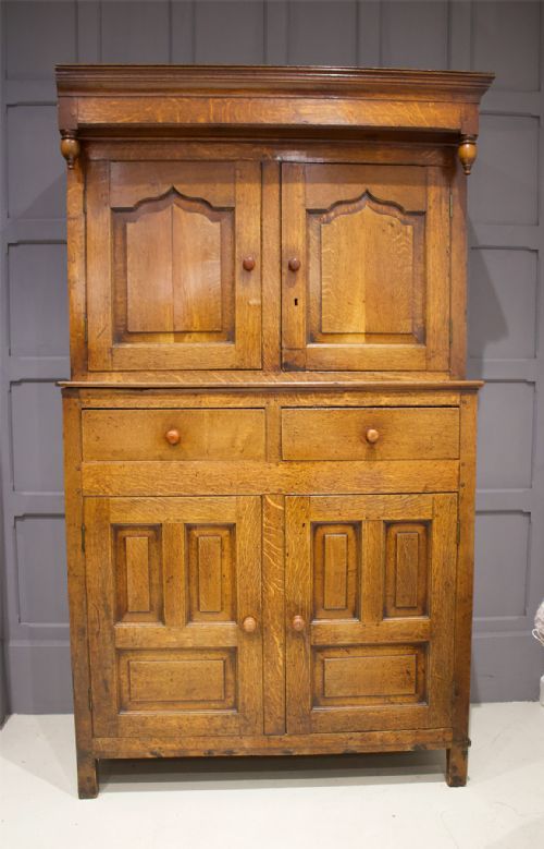 A Beautiful Welsh Oak Deuddarn Cupboard